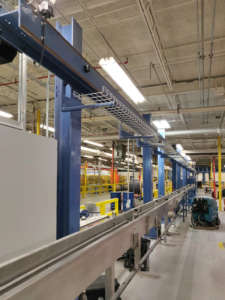 Extrusion line for flat iron cables